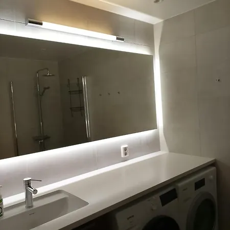 Seaview 2 Single Beds Luxury Station- ホームステイ